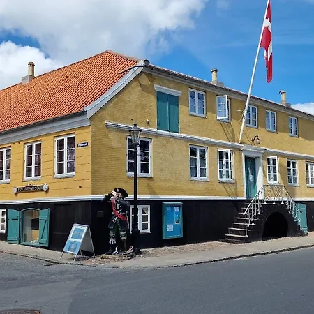 Udsigten Hotel *